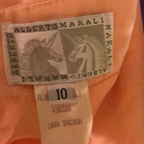 Peach color skirt - Picture 4 of 4